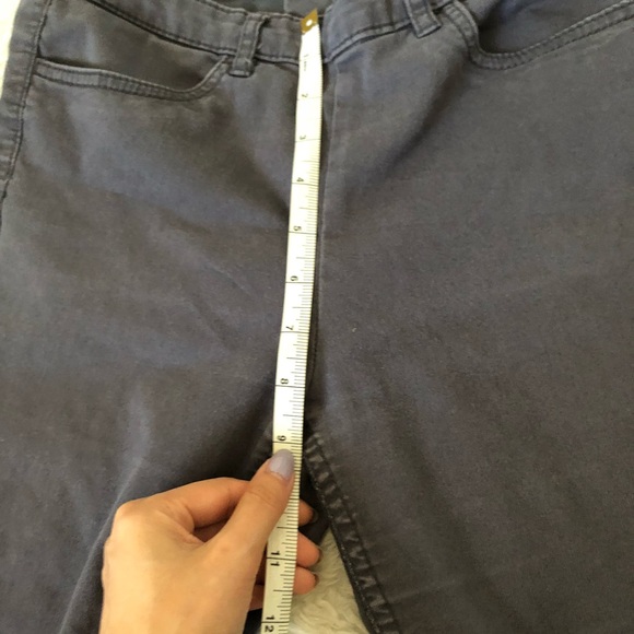 🎯Gray capris pants - Picture 4 of 5